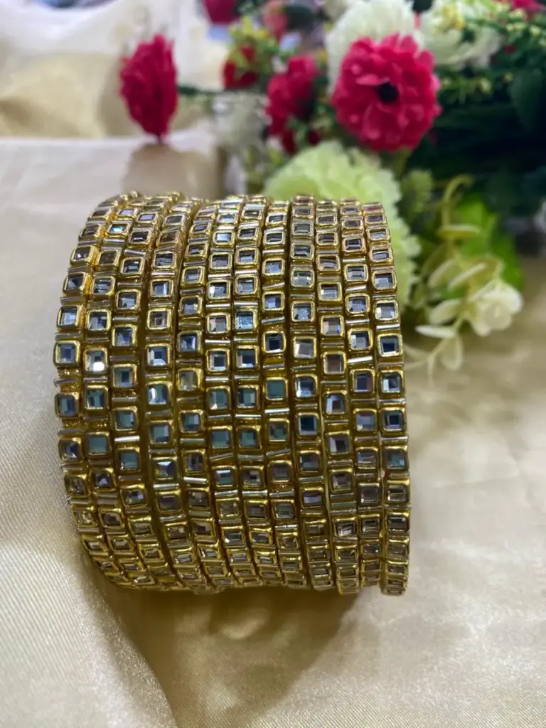 Kundan side bangle